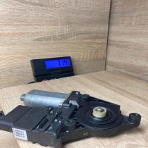 0130821696 119100 100  Rear door window regulator motor Volkswagen PASSAT B5