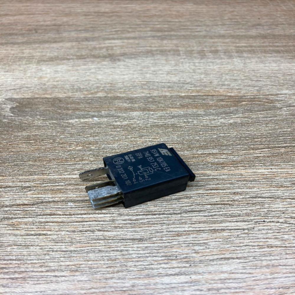 7M0951253C 95VW10K705EA  Other relay Volkswagen PASSAT B6