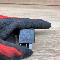 8Z0951253  395 Other relay Volkswagen PASSAT B6