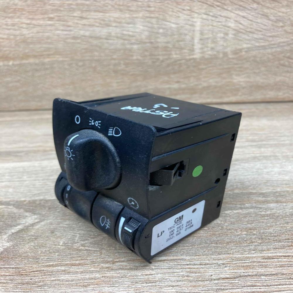 90561381   Light switch Opel Astra G
