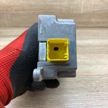 6920472 12220009  Airbag control unit/module BMW 7 E65 E66