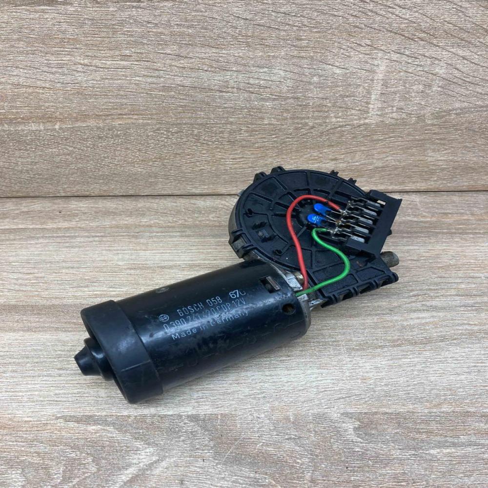 0390241420 1395106  Wiper motor Mercedes-Benz E W210