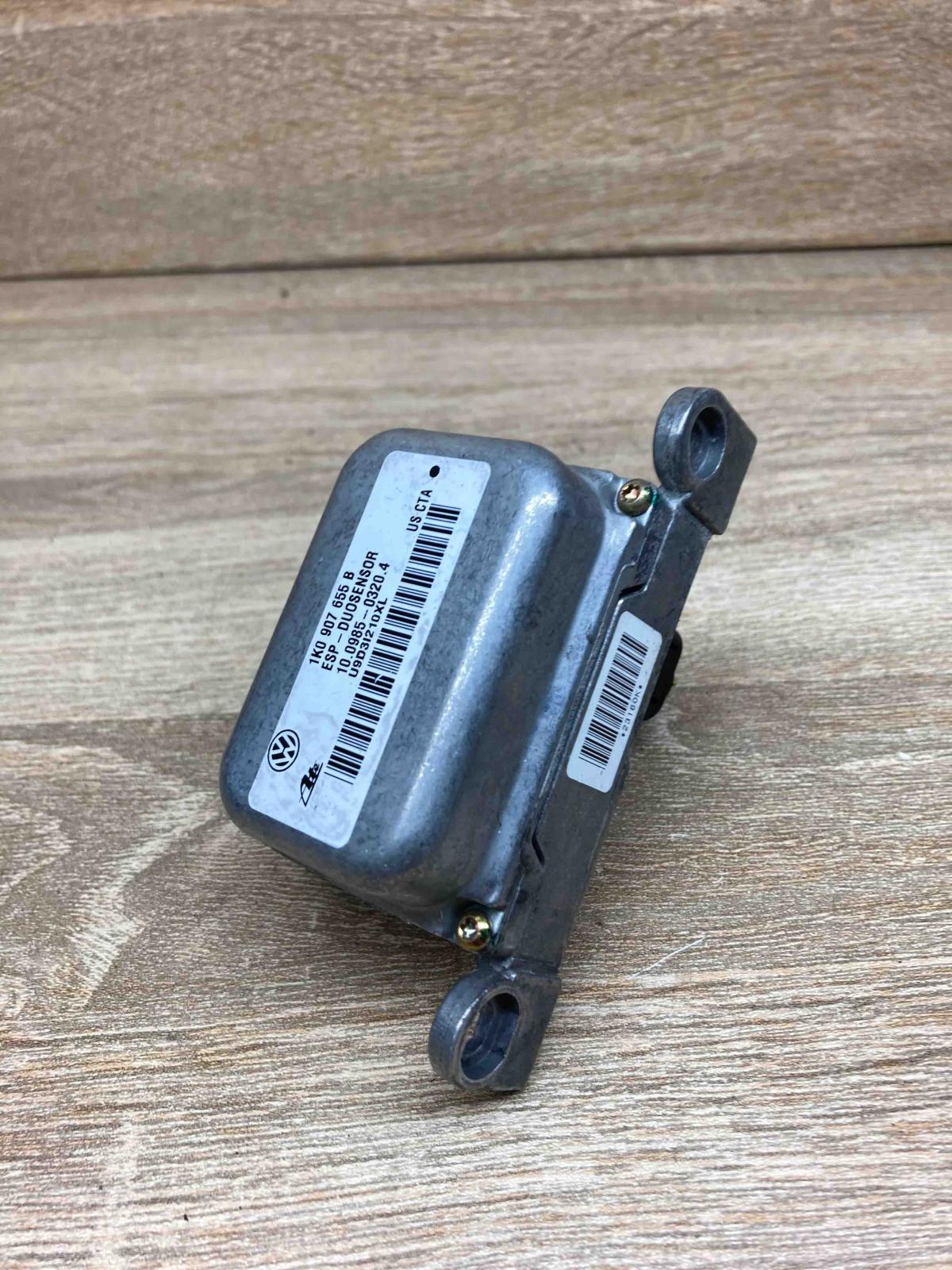 1K0907655B 100985 03204 With Plug ESP acceleration yaw rate sensor Volkswagen Go
