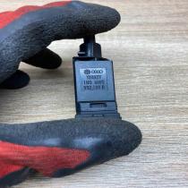 1H0927189D   Brake pedal sensor switch Volkswagen Golf IV