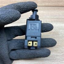 191945515B   Brake pedal sensor switch Volkswagen Transporter - Caravelle T4