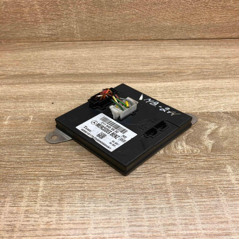 2115450532  With Plug Comfort/convenience module Mercedes-Benz E W211