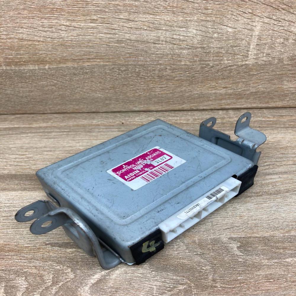 MB977144 115811 11710 2L07 Engine control unit/module ECU Mitsubishi Pajero
