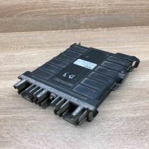 893907404F 0261200228  Engine control unit/module ECU Volkswagen PASSAT B3