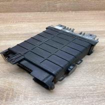 893907404F 0261200228  Engine control unit/module ECU Volkswagen PASSAT B3