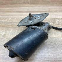 0390346137   Wiper motor Mercedes-Benz 307