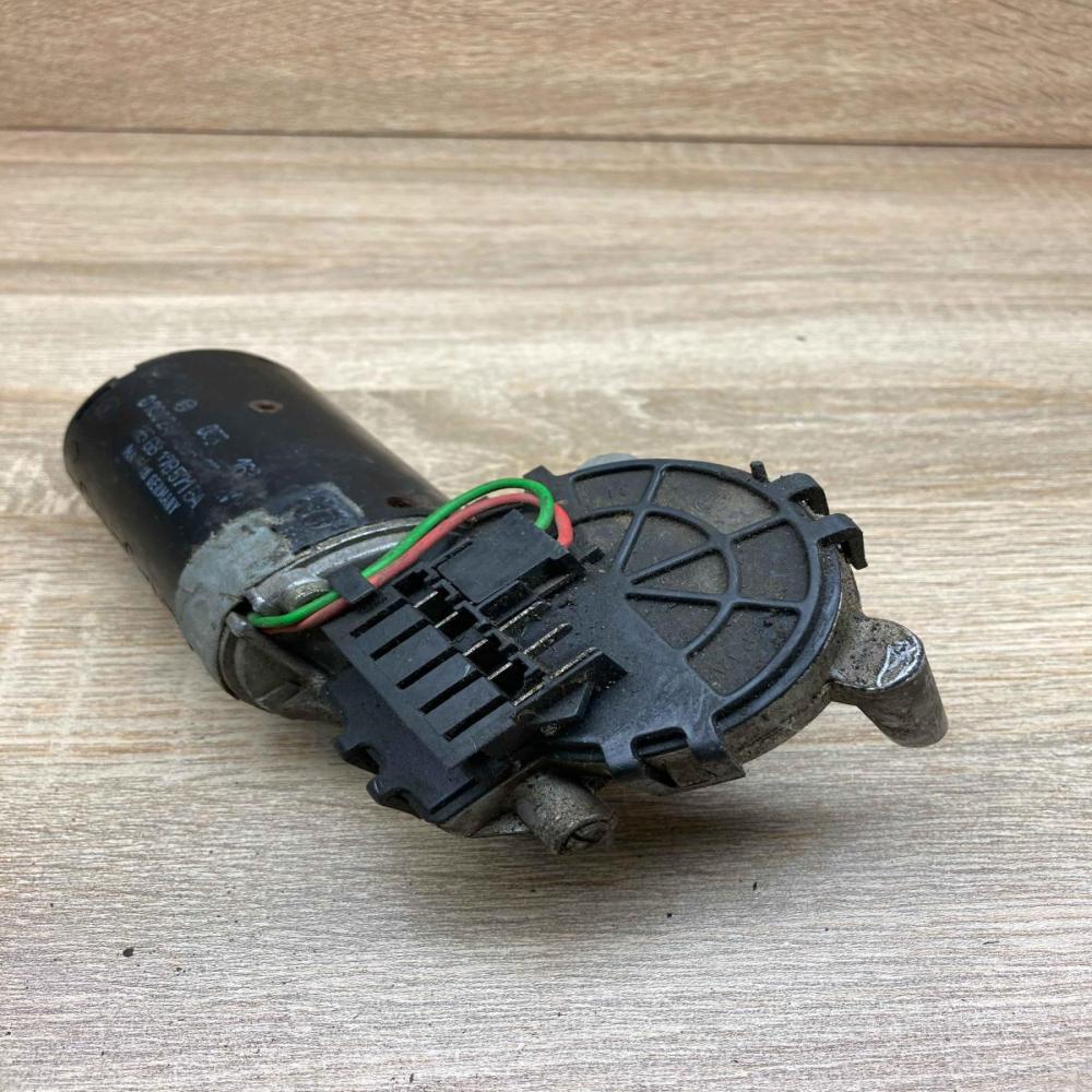 35GB17B571BA   Wiper motor Ford Scorpio