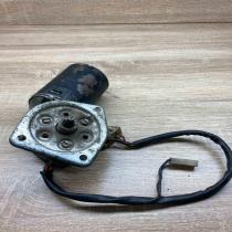 0390346137   Wiper motor Mercedes-Benz 307