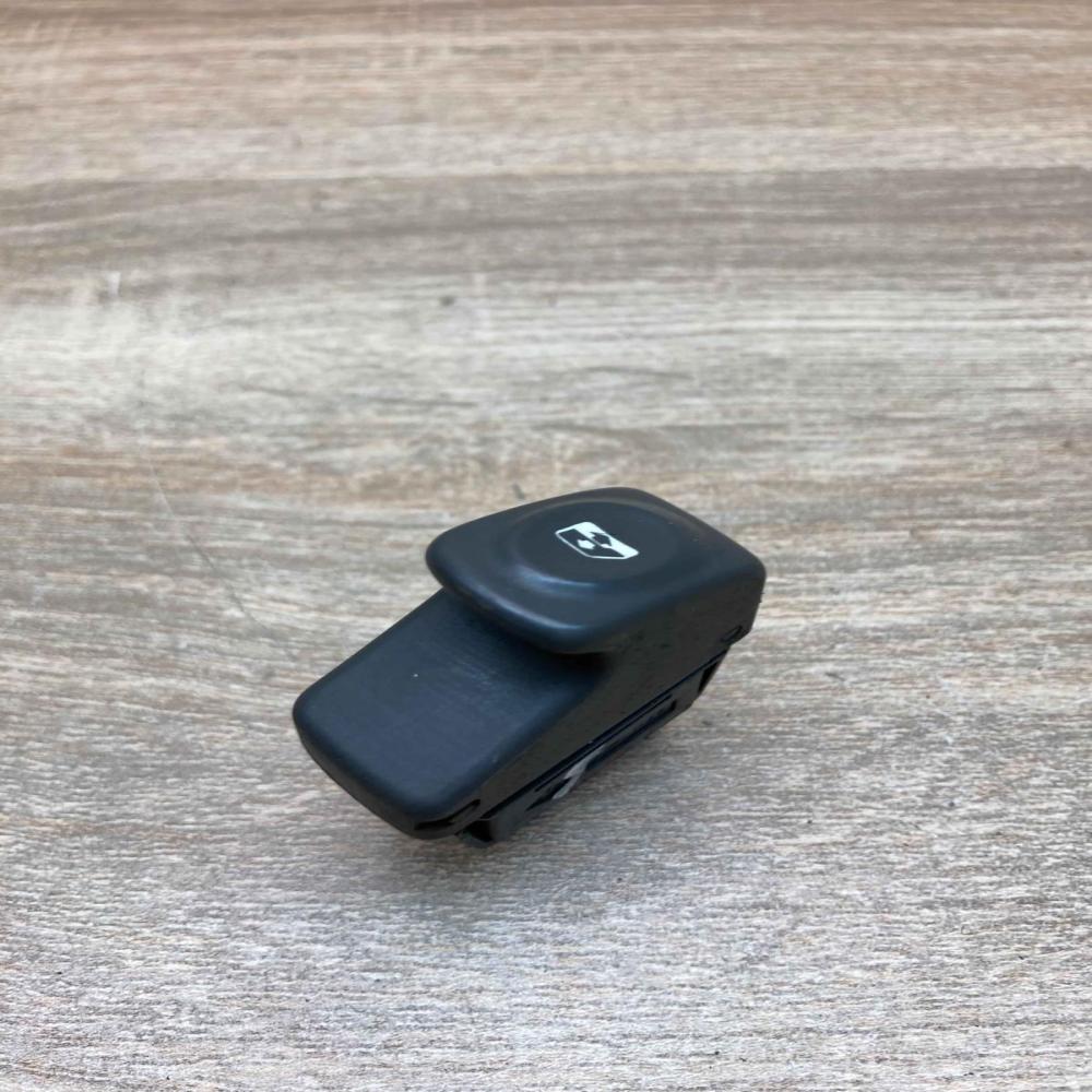 432963K   Electric window control switch Renault Scenic I