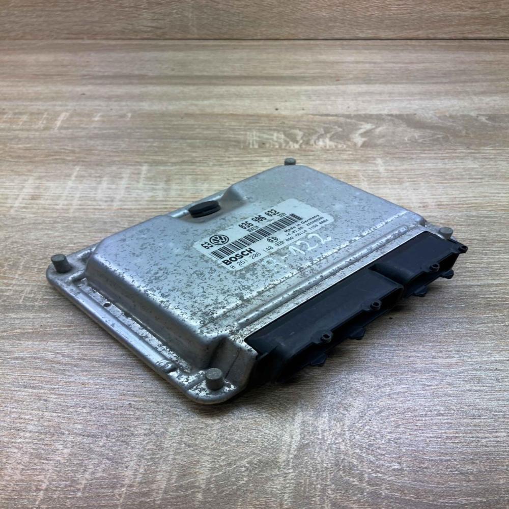 036906032 261206140  Engine control unit/module ECU Volkswagen Golf IV