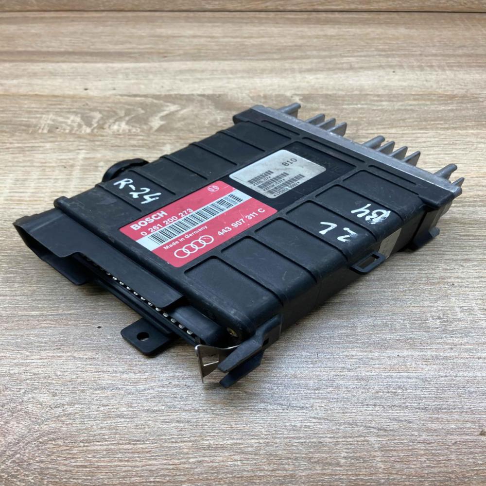 443907311C 261200273  Engine control unit/module ECU Audi 80 90 S2 B4