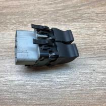 015088A   Electric window control switch Renault Laguna II