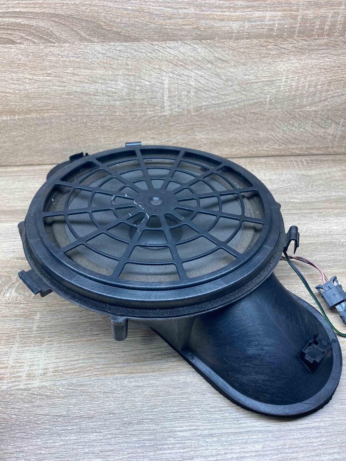 2208200202 27525 078624  Subwoofer speaker Mercedes-Benz S W220