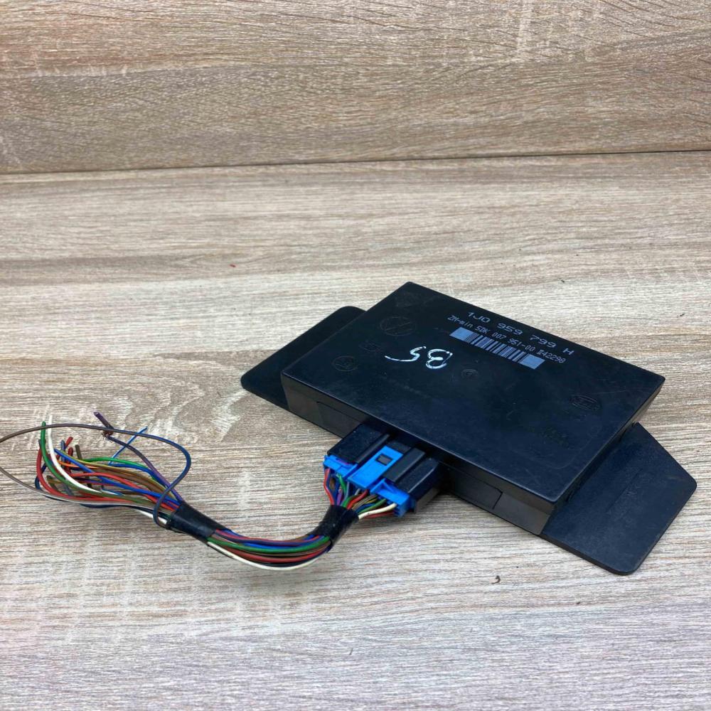 1J0959799H 5DK007951 With Plug Comfort/convenience module Volkswagen PASSAT B5