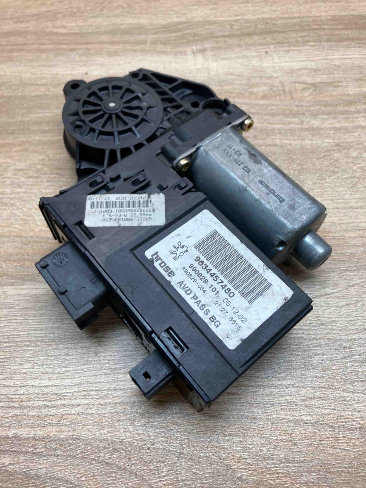 9634457480 0130821766  Front door window regulator motor Peugeot 307