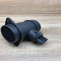 028906461 281002216  Mass air flow meter Audi A4 S4 B5 8D