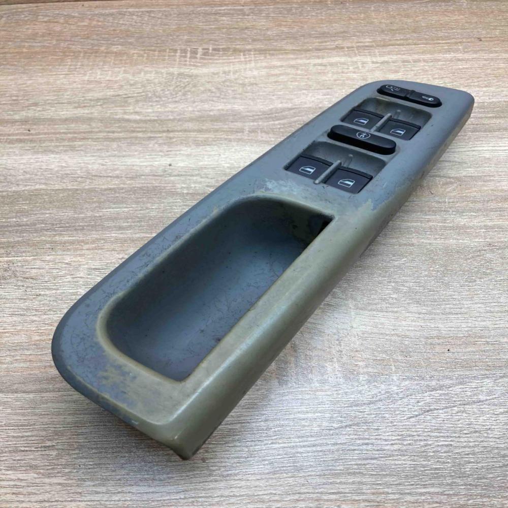 1J4959857B   Electric window control switch Volkswagen PASSAT B5