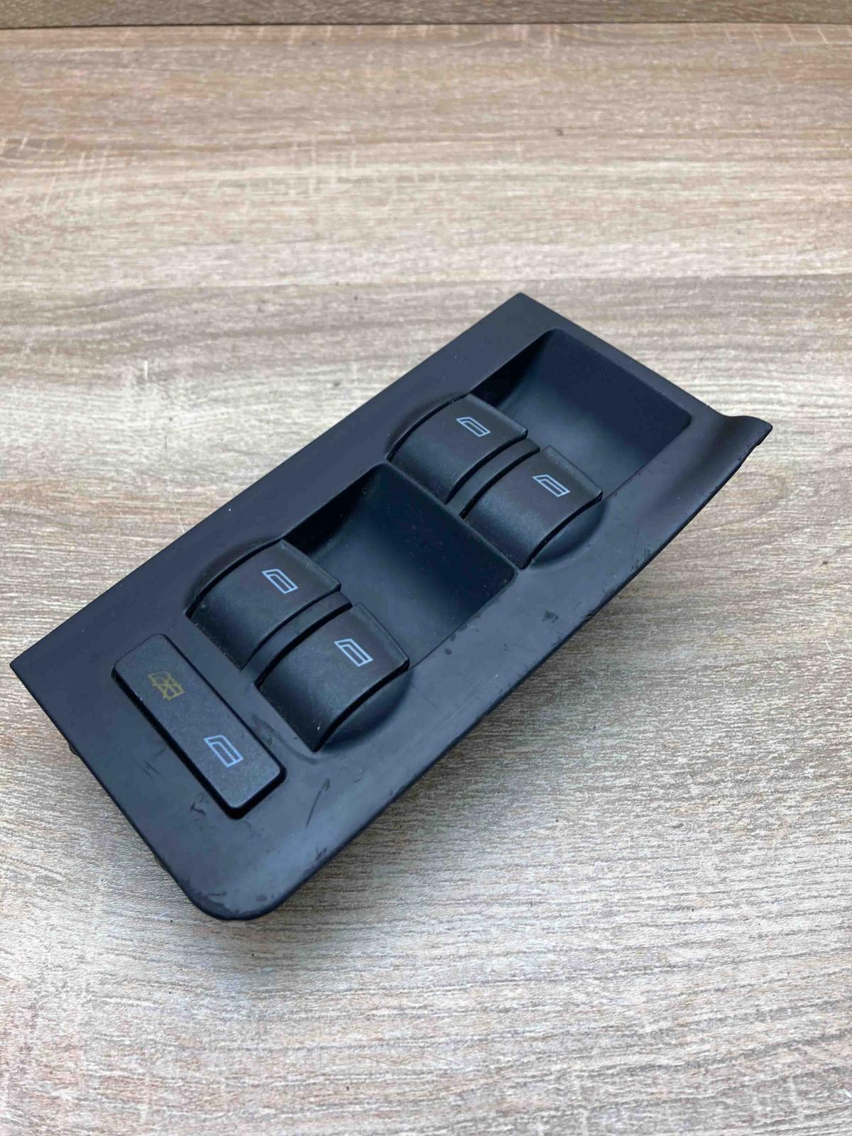 4B0959851 4B1959521  Electric window control switch Audi A6 S6 C5 4B