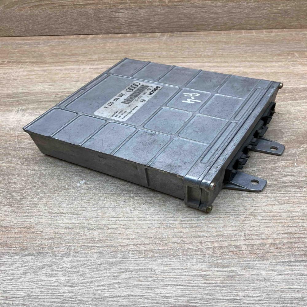 8D0907557H 0261203940  Engine control unit/module ECU Audi A4 S4 B5 8D