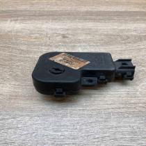 7701206538 52485222  Air flap motor/actuator Renault Laguna II