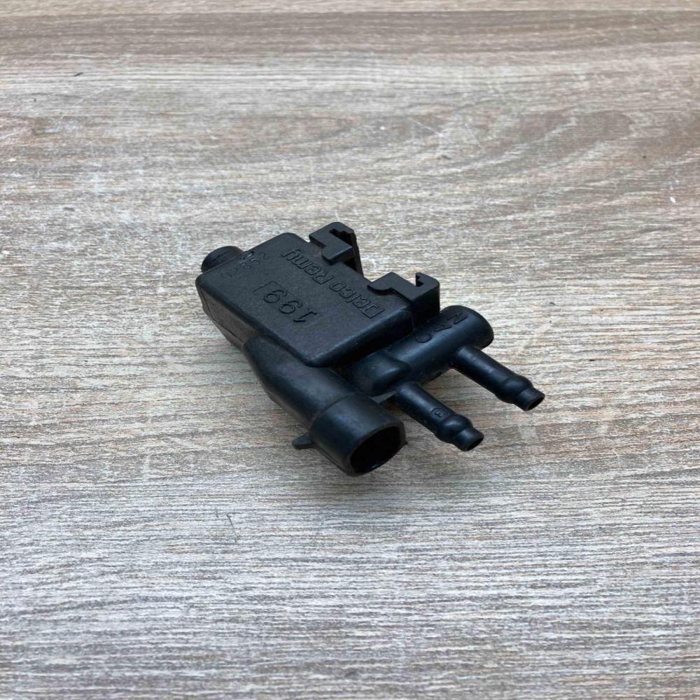 199 02852  Turbo solenoid valve Opel Signum