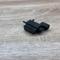 72240200 037906283A  Valve vacuum Volkswagen PASSAT B5.5