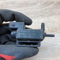 72240200 037906283A  Valve vacuum Volkswagen PASSAT B5.5