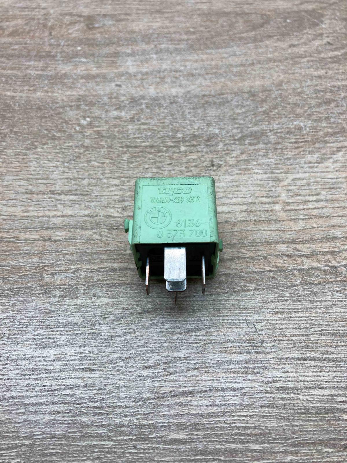 8373700   Other relay BMW 5 E39