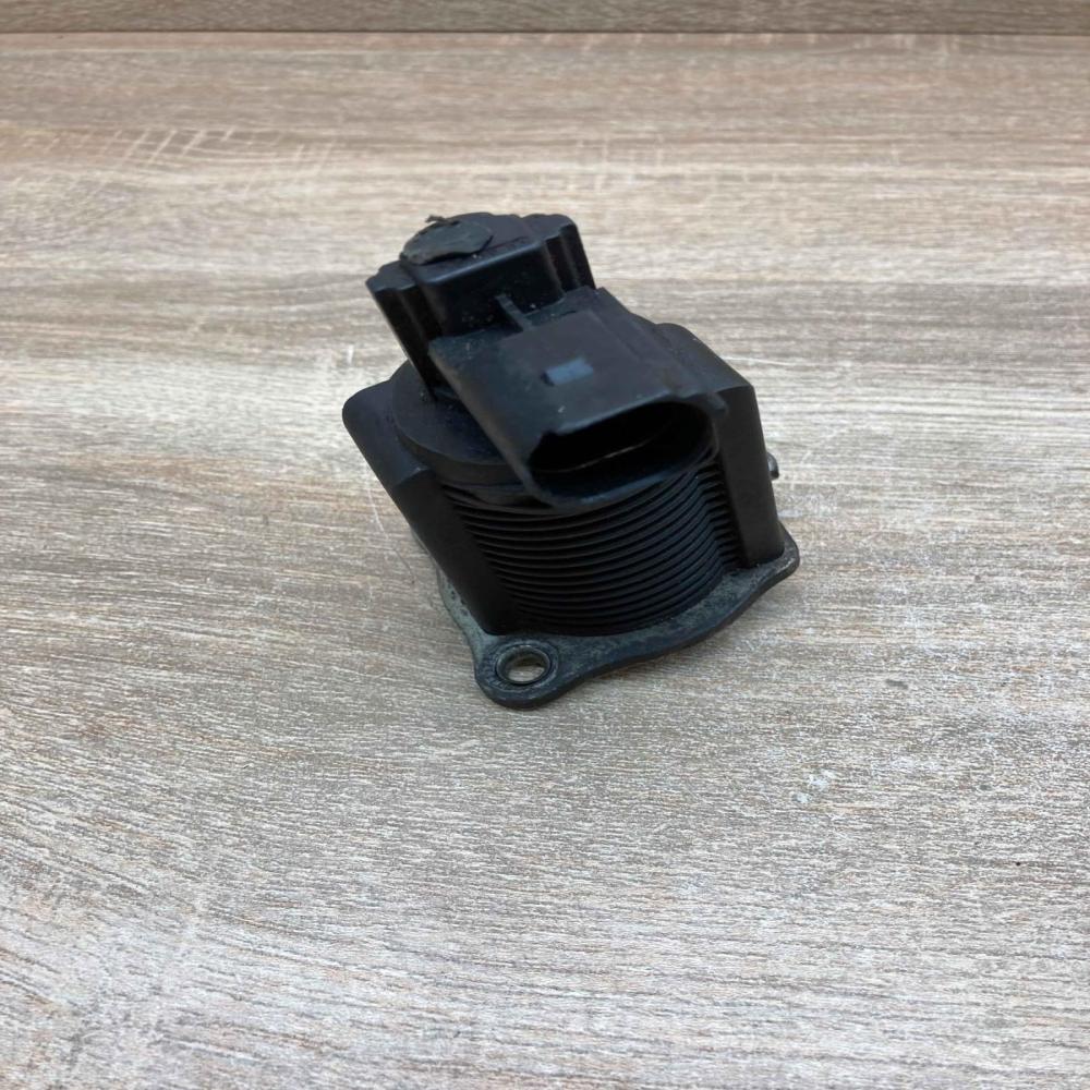 72281851 8200270539B  EGR valve Renault Master II