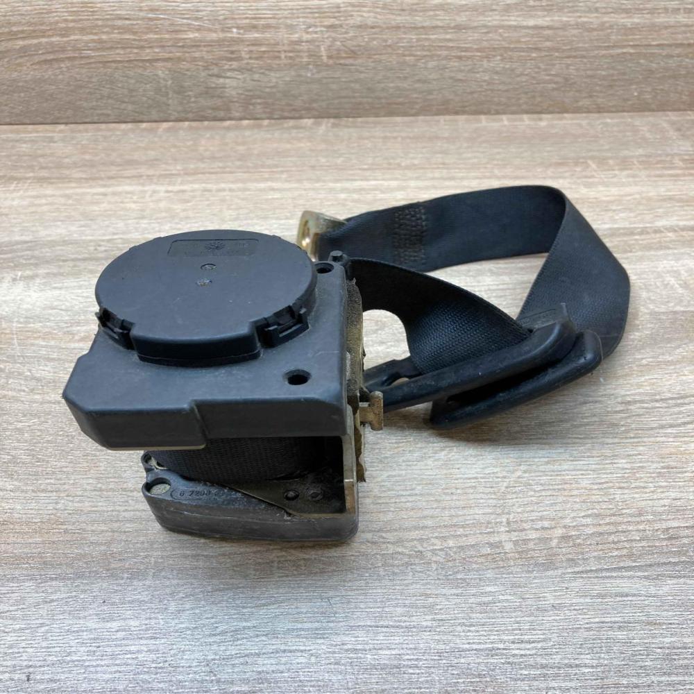 00064577 2208601485  Front seatbelt Mercedes-Benz S W220