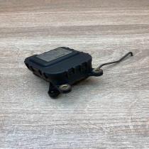 4B1820511C 0132801123  Air flap motor/actuator Audi A6 S6 C5 4B