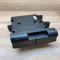 P4707592 4707506B09395  Fuse module Chrysler Voyager