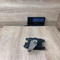 3K01030820 030321  Air flap motor/actuator Nissan 350Z