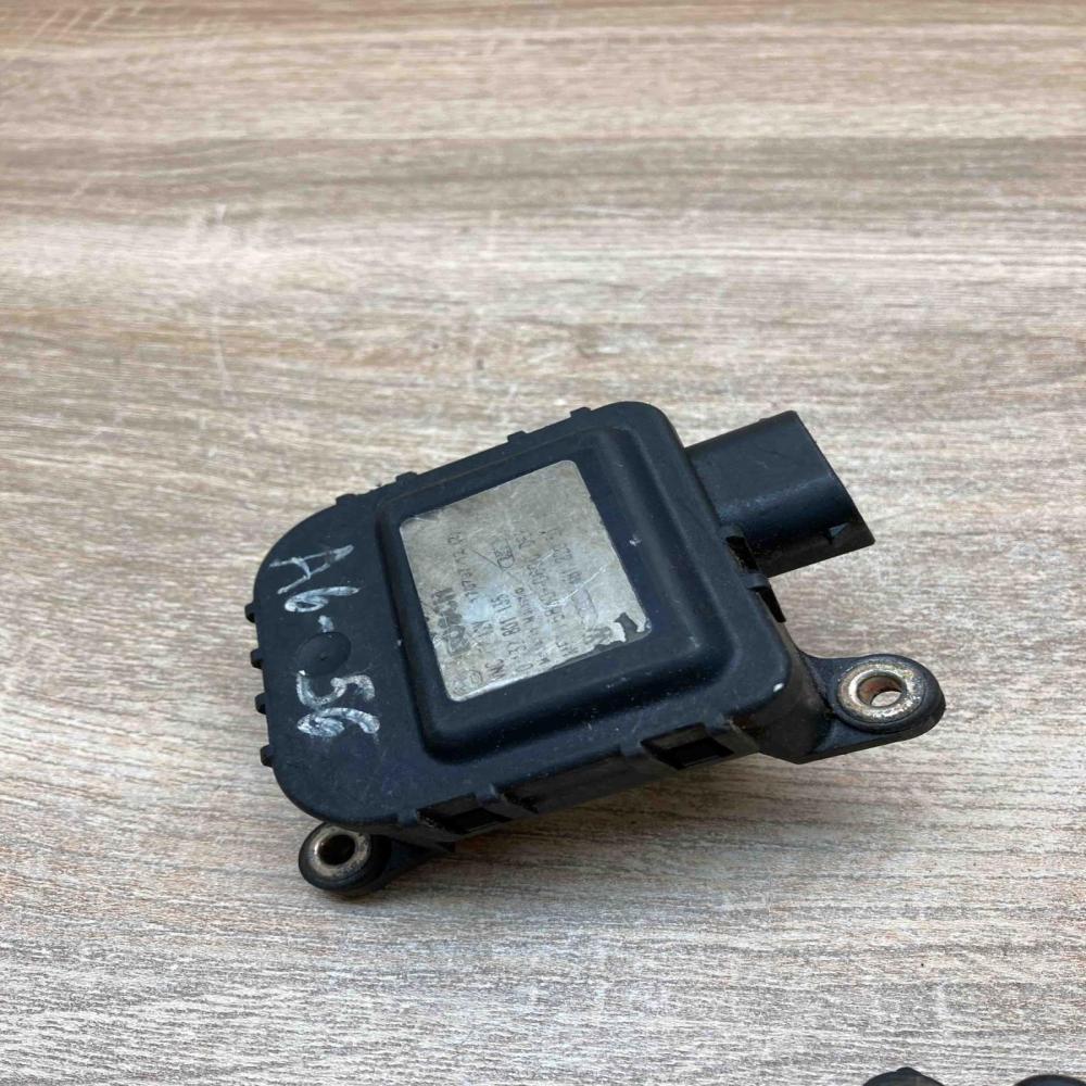 4B1820511B 0132801135  Air flap motor/actuator Audi A6 S6 C5 4B