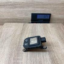4B1820511B 0132801135  Air flap motor/actuator Audi A6 S6 C5 4B