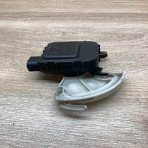 8d1820511e 0132801148  Air flap motor/actuator Audi A6 S6 C5 4B