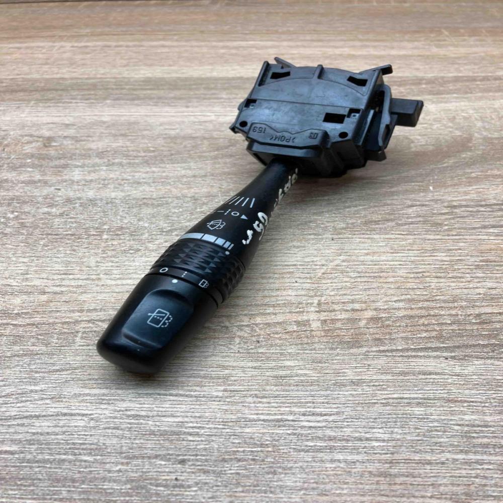 Mitsubishi Windshield Wiper Switch   Wiper control stalk Mitsubishi Pajero