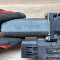 0130821784 1003003428  Rear door window regulator motor Audi A6 S6 C5 4B