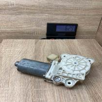 A2118202942 0130821970  Front door window regulator motor Mercedes-Benz E W211
