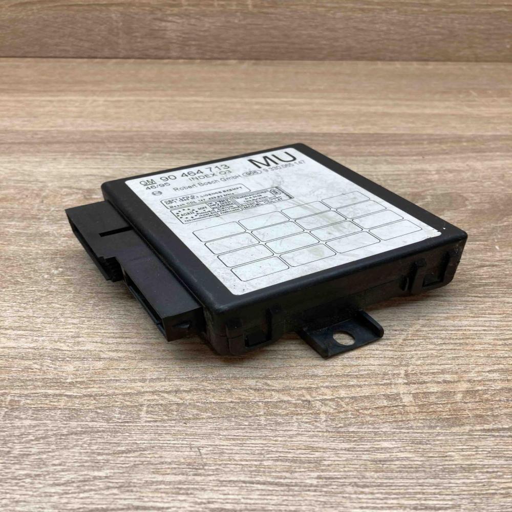 90464713 9330065147  Comfort/convenience module Opel Vectra B