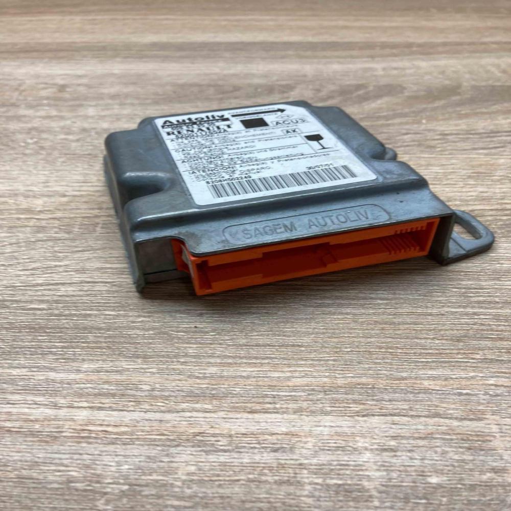 8200117652A 600639500  Airbag control unit/module Renault Scenic I