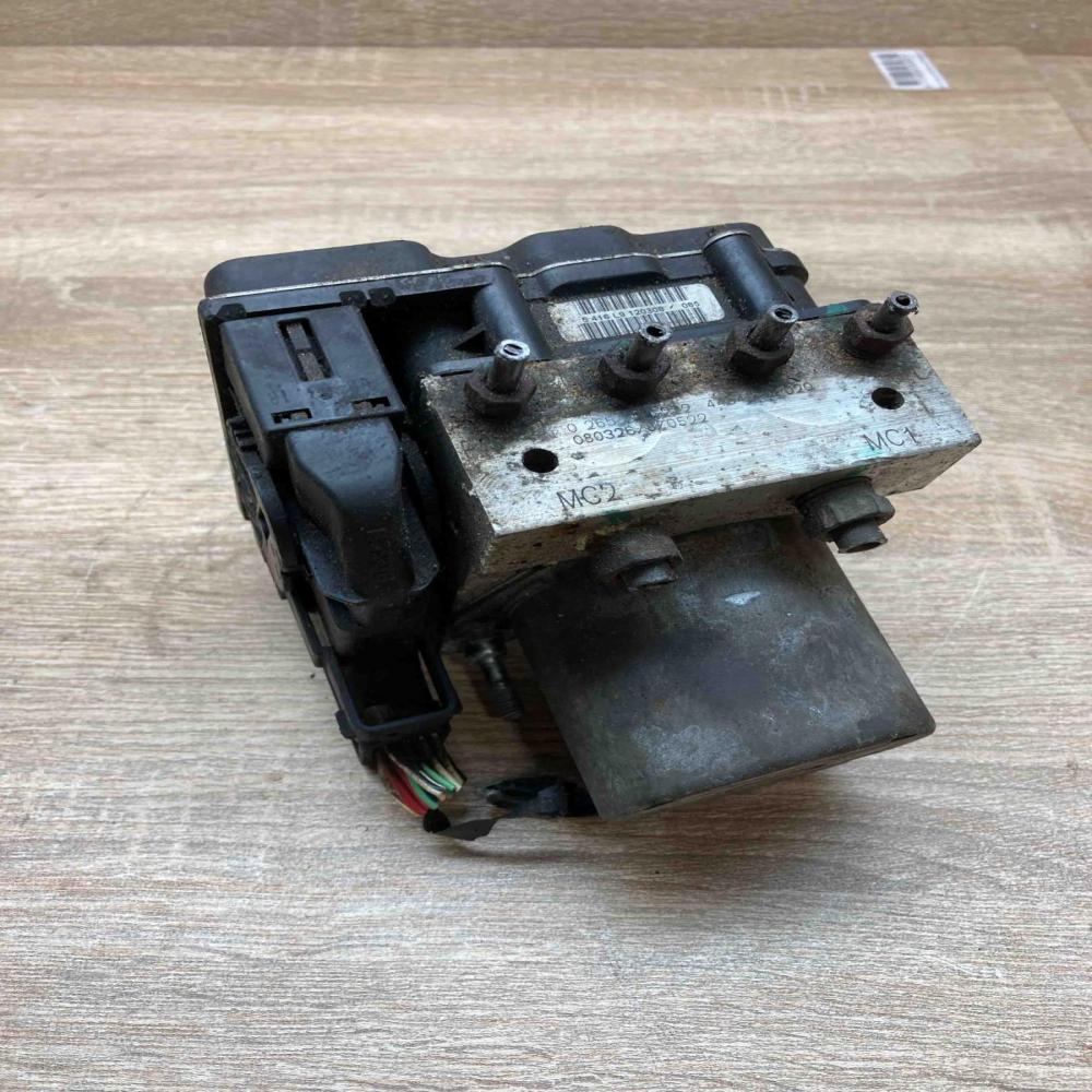 445400F020 0265234222 With Plug ABS Pump Toyota Corolla Verso AR10