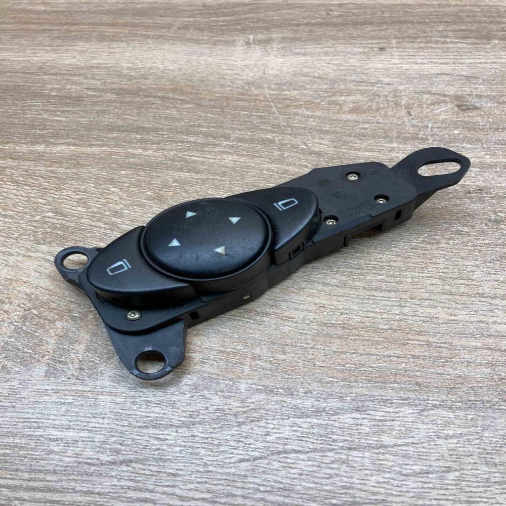 2118202110 03211000 Left Wing mirror switch Mercedes-Benz E W211