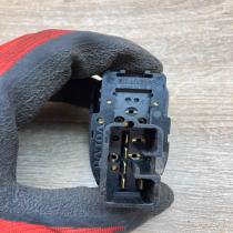 03458518   Electric window control switch Volvo S70  V70  V70 XC