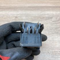 535959621   Windscreen/window heater switch Volkswagen Transporter - Caravelle T