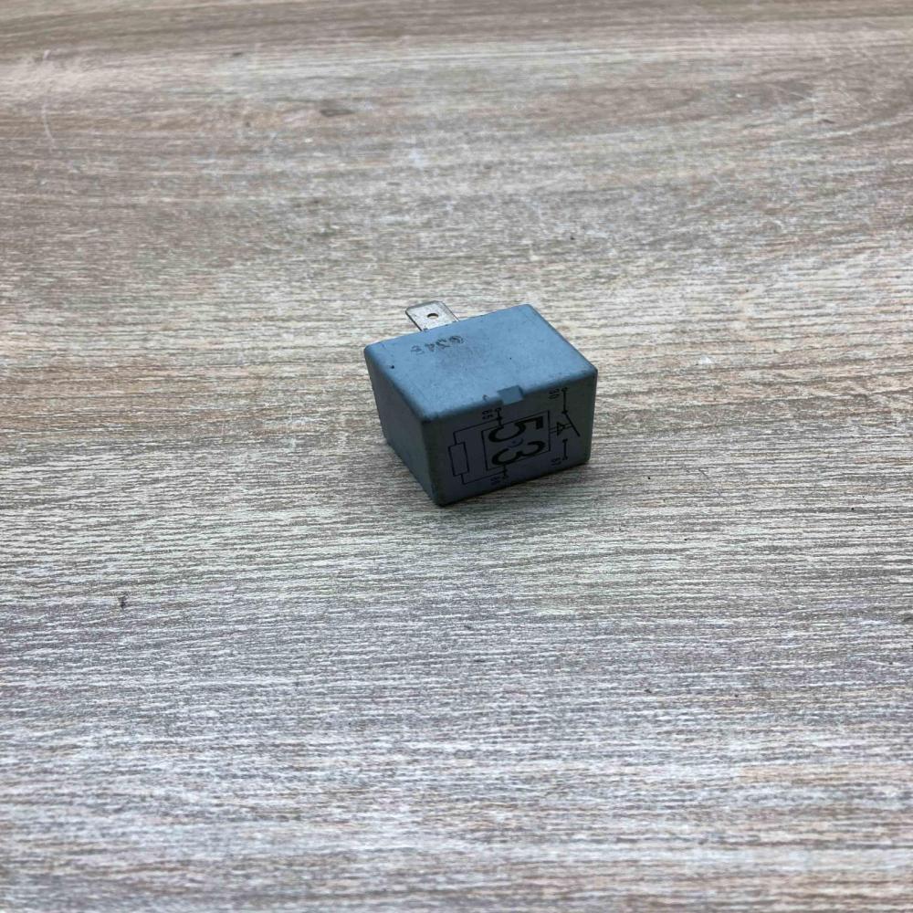 141951253B 20240072  Other relay Volkswagen Golf IV